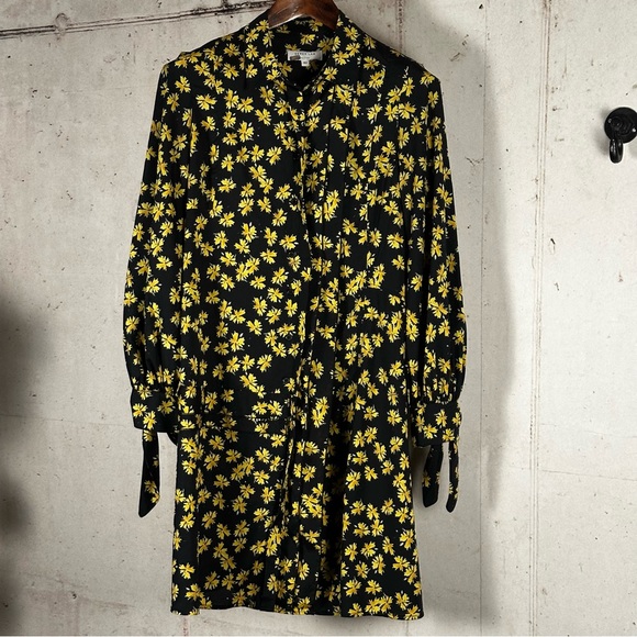 Derek Lam floral oversized shirt dress size 6 US‎